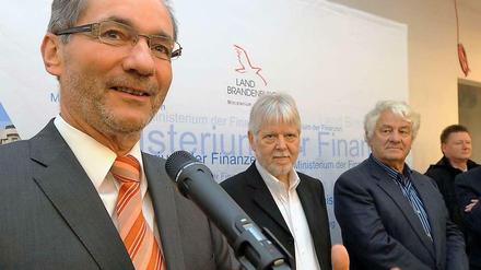 Steht in der Kritik: Brandenburgs Innenminister Matthias Platzeck.