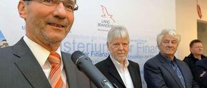 Steht in der Kritik: Brandenburgs Innenminister Matthias Platzeck.