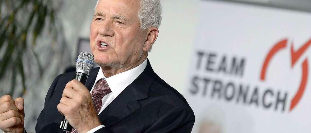 Das vom Unternehmer Frank Stronach neu gegründete „Team Stronach“ hat es aus dem Stand auf je fast zehn Prozent geschafft und ist damit in beiden Landtagen vertreten.