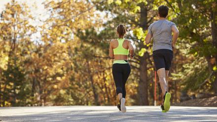 Joggen könnte die Immunreaktion nach einer Corona-Impfung verbessern.