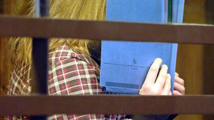 Tanja L. (27) gestand vor Gericht: Aus Liebe zu dem 24-jährigen Springreiter habe sie demnach einen Killer gesucht.