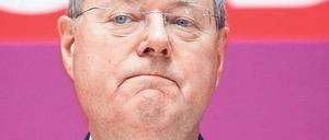 Peer Steinbrück erhofft sich von der Debatte um Steueroasen Rückenwind. Foto: dpa