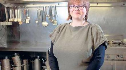 Jobben und Wohnen. Jana Nolle arbeitet im Studentenclub in Schlachtensee – und wohnt gern im Dorf.