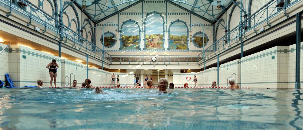 Im Stadtbad Charlottenburg wird es wieder kuscheliger.