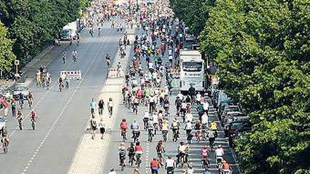Freiraum für Radfahrer. Am SOnntag nehmen wieder tausende Radler Kurs auf die Innenstadt.