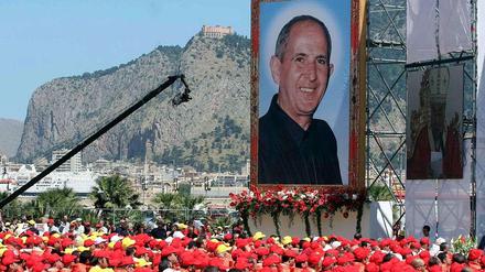 In Palermo wurde am Sonnabend der Priester Pino Puglisi selig gesprochen.