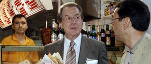 Mahlzeit. Die Türken seien besser integriert als Bundestagsabgeordnete, sagte Franz Müntefering (SPD) im „Zitty“-Interview – und löste damit eine Debatte aus. Müntefering wohnte vier Jahre lang im Graefekiez in Kreuzberg.