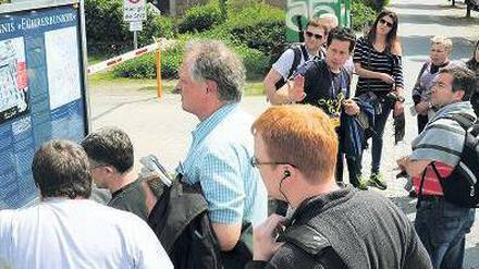 Geschichten. Der Führerbunker ist heute eine Touristenattraktion – obwohl man gar nichts mehr sieht. Fotos: Kai-Uwe Heinrich/p-a
