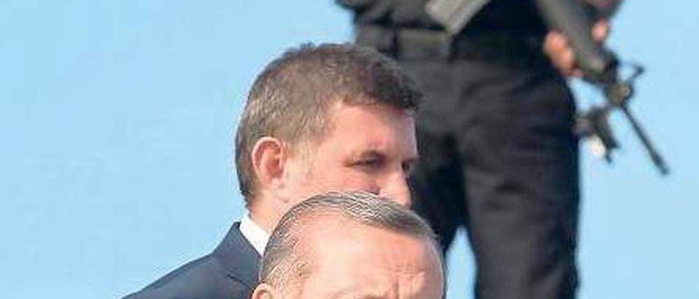 Rückendeckung: Regierungschef Erdogan verteidigt seinen harten Kurs gegenüber den Demonstranten. Seine Geduld habe irgendwann ein Ende, sagte er drohend.Foto: Adem Altan/AFP