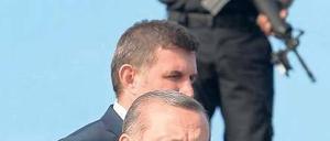 Rückendeckung: Regierungschef Erdogan verteidigt seinen harten Kurs gegenüber den Demonstranten. Seine Geduld habe irgendwann ein Ende, sagte er drohend.Foto: Adem Altan/AFP