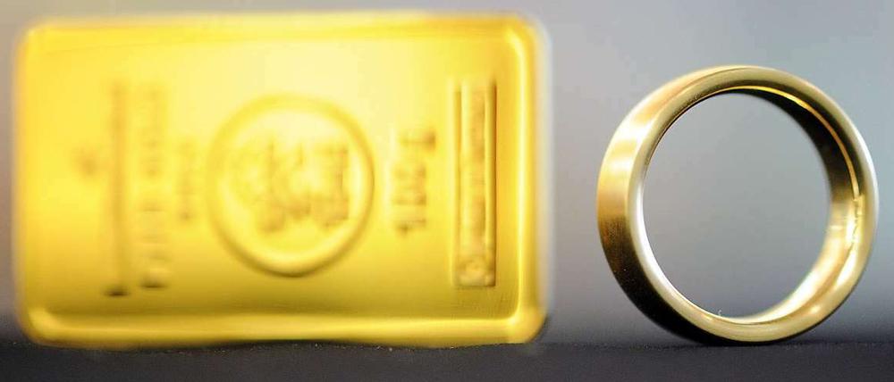 Die einen sehen Gold als sichere Geldanlage, wenn nichts mehr geht. Die anderen halten die Preisbildung bei dem Edelmetall schlicht für irrational.