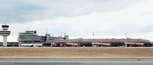 Alle 86 Sekunden ein Flugzeug. Mehdorn will kleine Flieger nach Tegel schicken, die großen zum BER. Foto: Georg Moritz