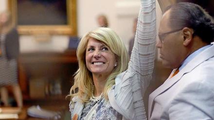 Erschöpft und glücklich: Wendy Davis nach ihrem Rede-Marathon.