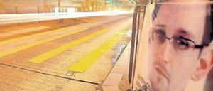 Auf der Datenautobahn. Der Whistleblower ist auf allen Bildschirmen präsent. Aber wo seine Reise hingeht, ist unklar.