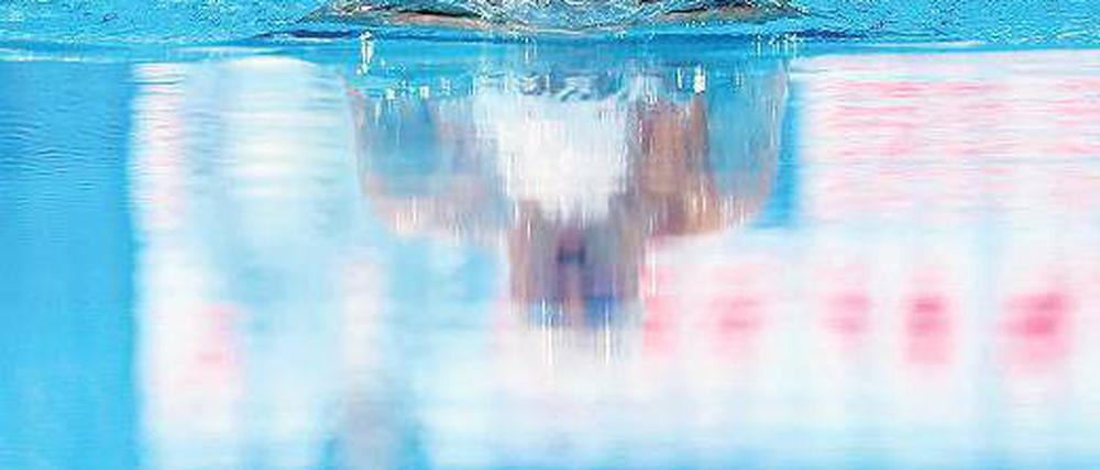 Kopie der Kopie der Kopie. Marco Koch ging das Finale über 200 Meter Brust an wie schon das Halbfinale und den Vorlauf. Mit Erfolg – in seinem ersten WM-Finale reichte es für den Beckenschwimmer in Barcelona gleich zu Silber. Foto: dpa