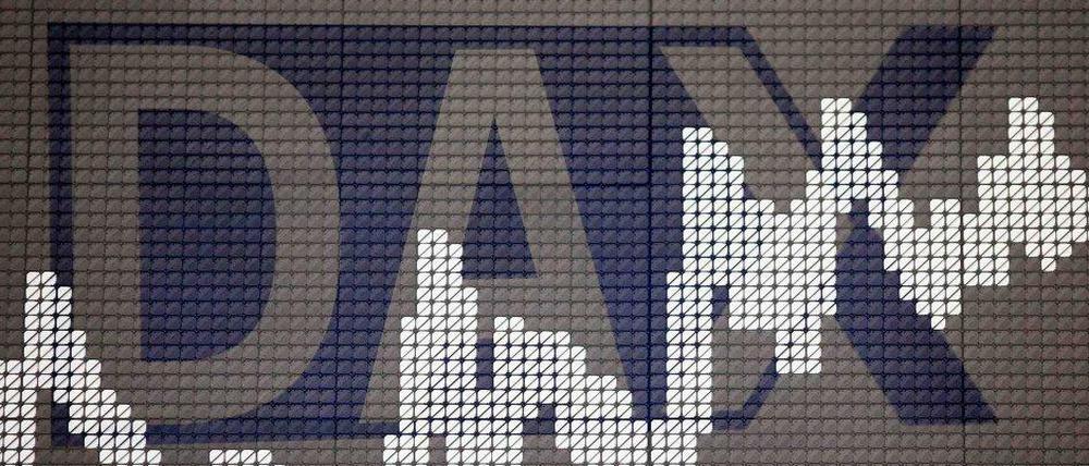 Der DAX hat erstmals die Marke von 9.000 Punkten überschritten.