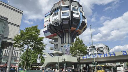 Der Bierpinsel. 