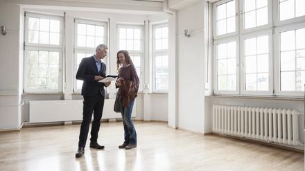 Banken schicken häufig einen Gutachter, bevor sie eine Immobilie finanzieren.  