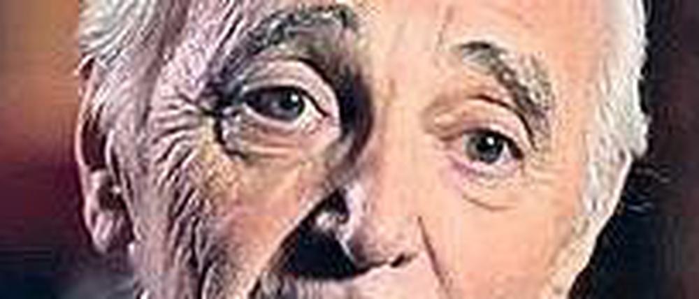 Charles Aznavour begann auch eine zweite Karriere als Filmschauspieler.
