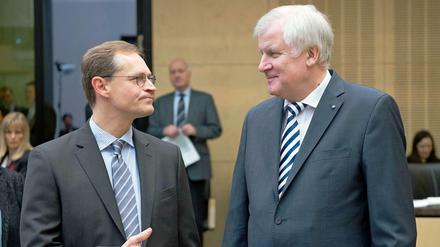Geht nicht. Wenn es um Geld geht, stehen sich Michael Müller, der Regierende Bürgermeister von Berlin, und Horst Seehofer, Ministerpräsident von Bayern, als Kontrahenten gegenüber