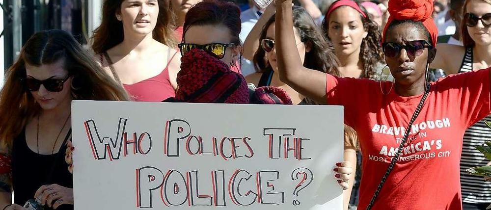 Nach der Tötung mehrerer unbewaffneter Schwarzer durch Polizisten gab es in vielen Städten in den USA große Proteste.