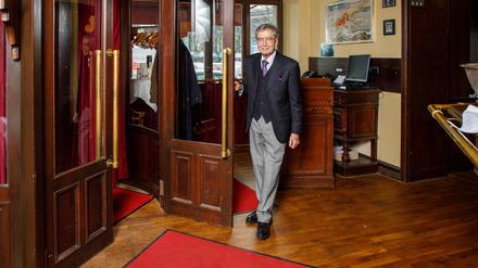 Französischer Charme. Patrick Willems liebt es, die Gäste im Ganymed willkommen zu heißen.  