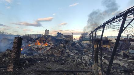  KYIV REGION, UKRAINE - FEBRUARY 27, 2022 - Houses destroyed as a result of shelling by the Russian army in Bucha, Kyiv Region, northern Ukraine Aftermath of hostilities in Bucha, Kyiv Region Copyright: xVasylxMolchanx