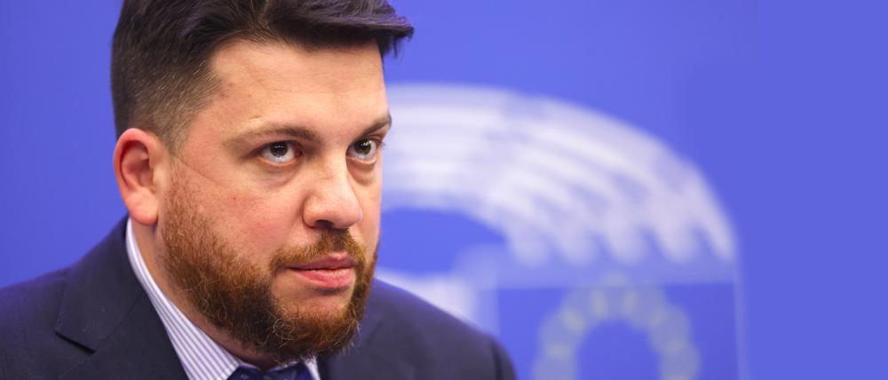 Leonid Wolkow im Dezember 2021 im Europäischen Parlament, das dem inhaftierten Alexej Nawalny den Sacharow-Preis verlieh.