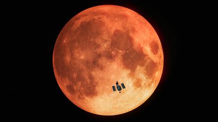 Im Januar 2019 verfinsterte die Erde den Mond. Astronomen nutzten die Gelegenheit, mit dem altgedienten Hubble-Teleskop eine Methode zur Suche nach bewohnten Planeten zu testen.