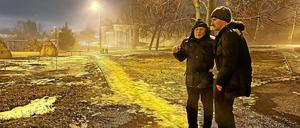 Der Ostukraine-Experte Tim Bohse (rechts) im Gespräch mit einem Kollegen.