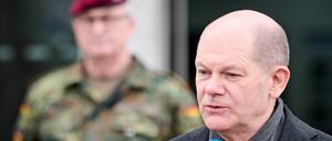 Bundeskanzler Olaf Scholz besucht das Einsatzführungskommando der Bundeswehr in Schwielowsee am 04.03.2022.