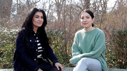 Zwischen Belgin Gündüz (links) und Berrak Sue Sarikaya liegen 25 Jahre. 
