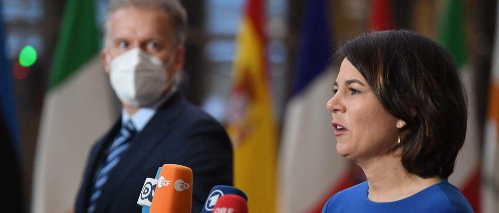 Die neue Außenministerin Annalena Baerbock bei Gesprächen der EU-Außenminister in Brüssel.