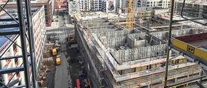Wohin man schaut, wird aufgebaut. Arbeiten im Quartier Heidestraße in Berlin-Mitte in der Nähe des Hauptbahnhofs.