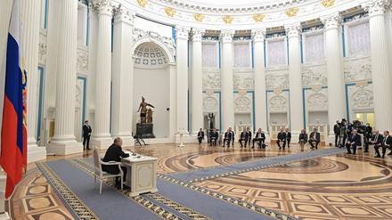 Seine Version. Die Eigenstaatlichkeit der Ukraine sei ein historischer Fehler, behauptet Putin.