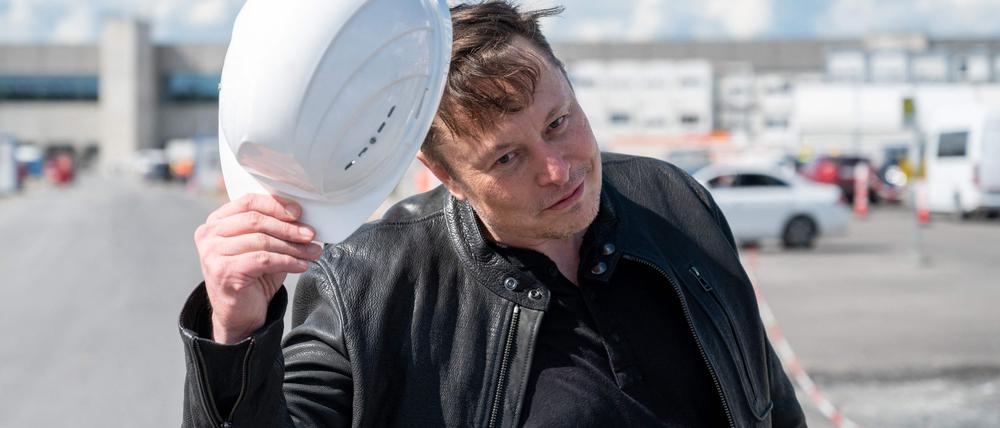 Im Mai 2021 besuchte Tesla-Chef Elon Musk die Baustelle der neuen Gigafactory in Grünheide. Am 22. März will er zum Produktionsstart erneut nach Brandenburg reisen.