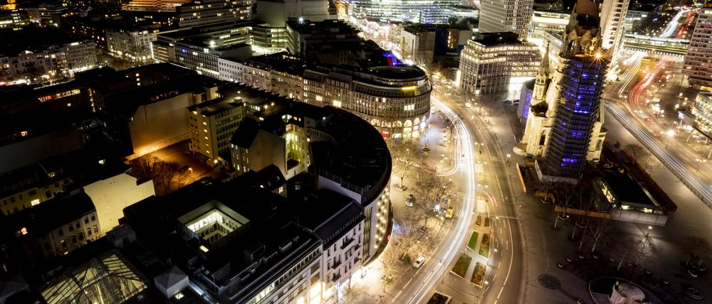 Der Breitscheidplatz am Übergang vom Kurfürstendamm in die Tauentzienstraße.