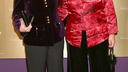 Starke Frauen. Renate Künast und Brigitte Zypries beim Bundespresseball 2008.