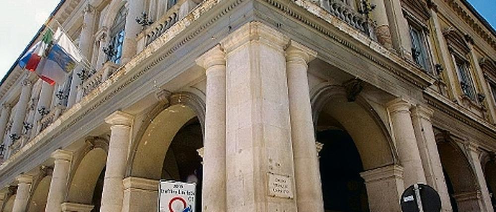 319700_0_fa5fd8aa.jpg