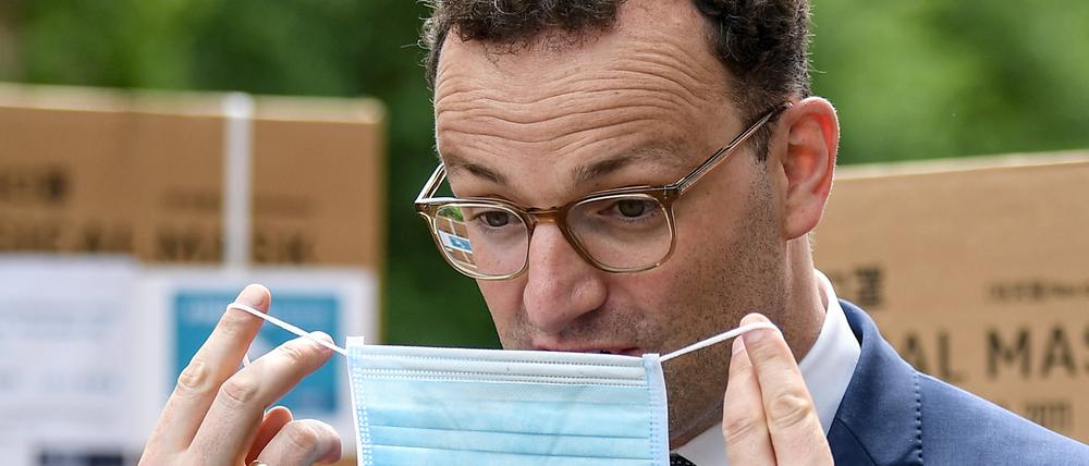 Jens Spahn (CDU), Bundesgesundheitsminister, hatte im Frühjahr seine liebe Not, auf die schnelle genug Masken zu beschaffen. 