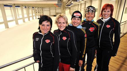 Deutsche Biathletinnen trainieren im neuen Oberhofer Skitunnel