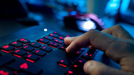 Der Angriff Russlands auf die Ukraine wird von Cyberattacken begleitet. 