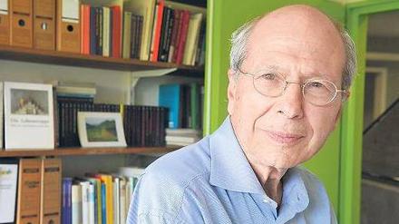 Wolfgang Edelstein (80) wuchs im Exil in Island auf, ging zum Studium nach Paris und kam 1954 als Lehrer an die Odenwaldschule. 1963 ging er ans Max-Planck-Institut für Bildungsforschung nach Berlin, wo er bis heute als Direktor emeritus tätig ist. Foto: promo/David Ausserhofer
