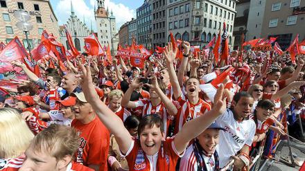 FC Bayern: Finale verloren, von den Fans gefeiert.