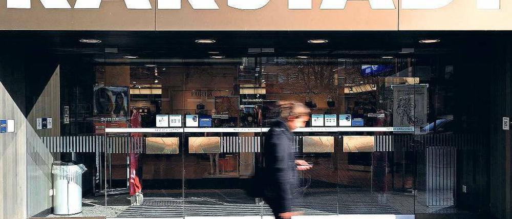 Was bleibt übrig? Mit großer Wahrscheinlichkeit werden nicht alle der 120 Karstadt-Filialen die nächsten Jahre überstehen. 