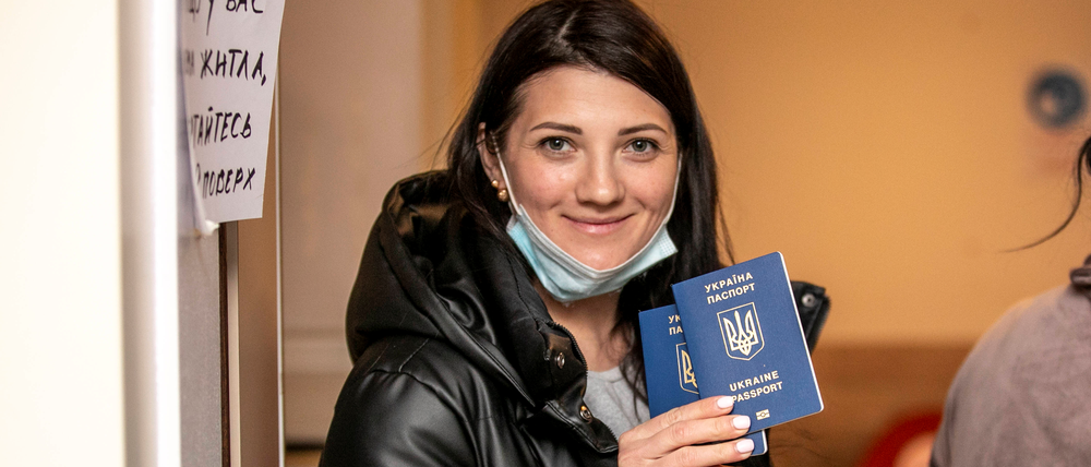 Weil die EU die Massenzustrom-Richtlinie aktiviert hat, erhalten alle aus der Ukraine Geflüchteten sofort Schutz und bestimmte Rechte.