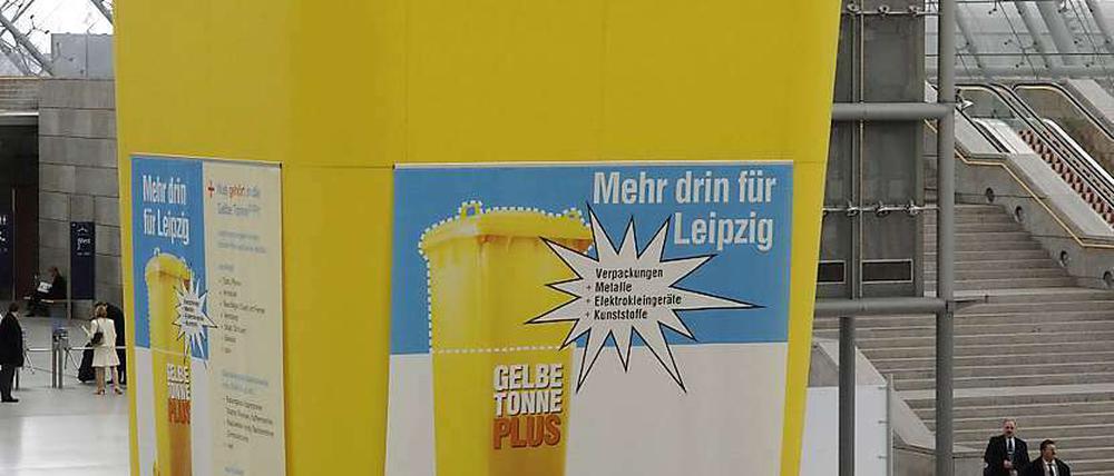 Mehr rein soll in die neue Wertstofftonne, zum Beispiel auch Schuhe oder kleine Elektrogeräte.