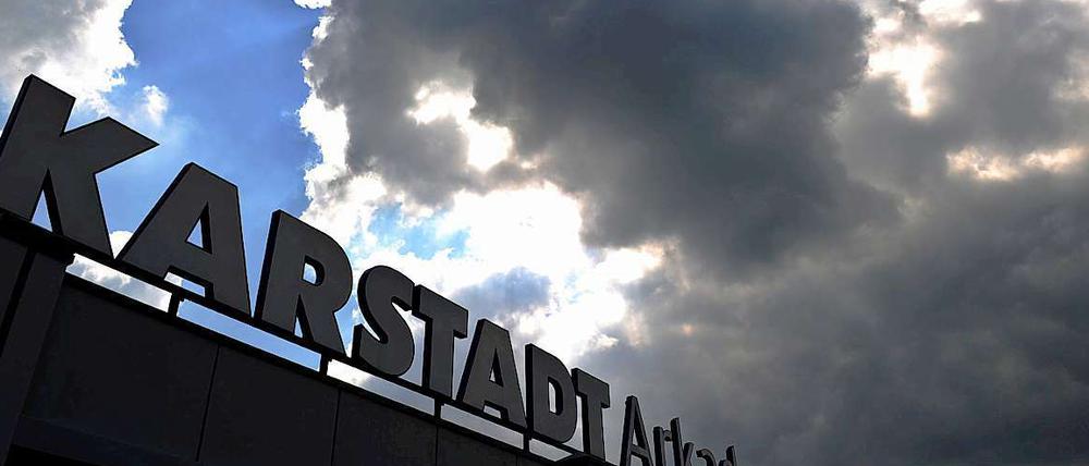 Weiter Tauziehen um Karstadt.