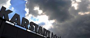 Weiter Tauziehen um Karstadt.
