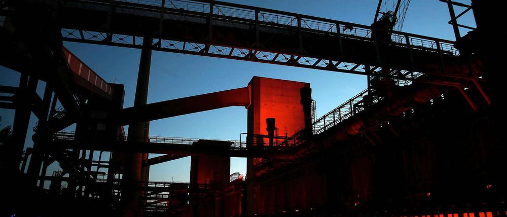 Kumpel, das ist Industriekultur. Die nächtlich erleuchtete "Zeche Zollverein" in Essen.